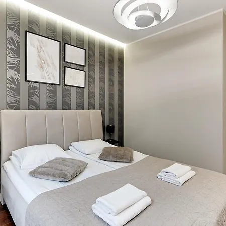 Nadmorski Dwór Park&Sea by Downtown Apartments Apartamento Gdańsk